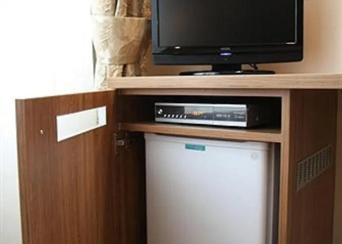 מלון Elasophia 2*