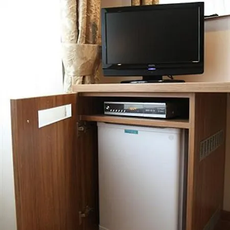 Hotel Elasophia 2*