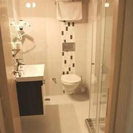 Hotell Elasophia 2*
