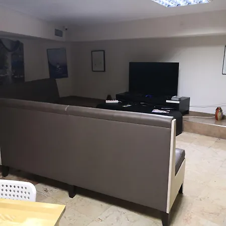 Elasophia Hotell 2*