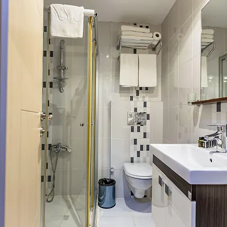 Hotell Elasophia 2*