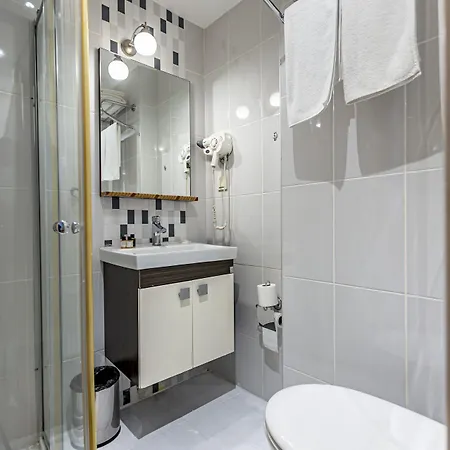 Hotel Elasophia 2*