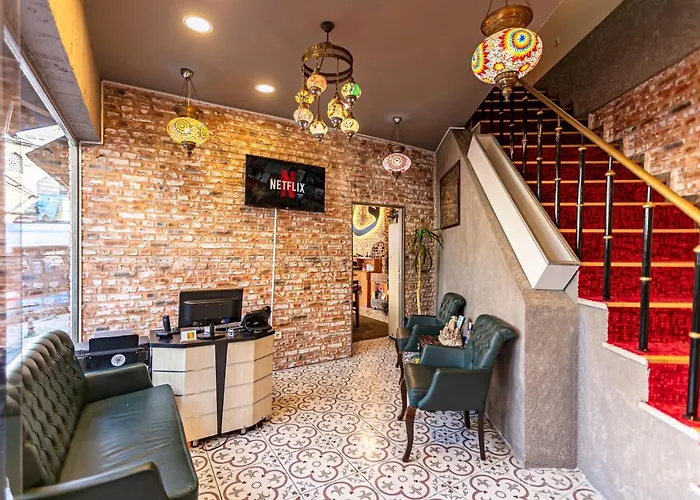 فندق Elasophia 2*