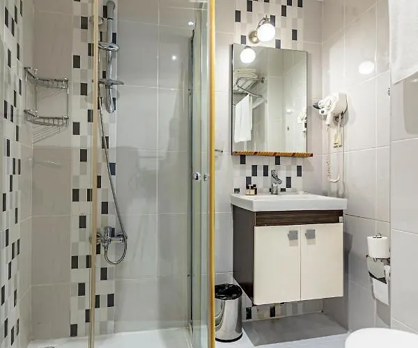 Elasophia فندق 2*