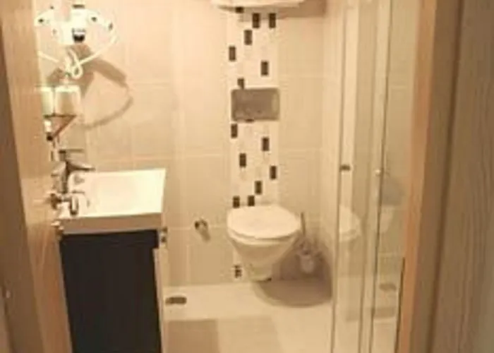 فندق Elasophia 2*