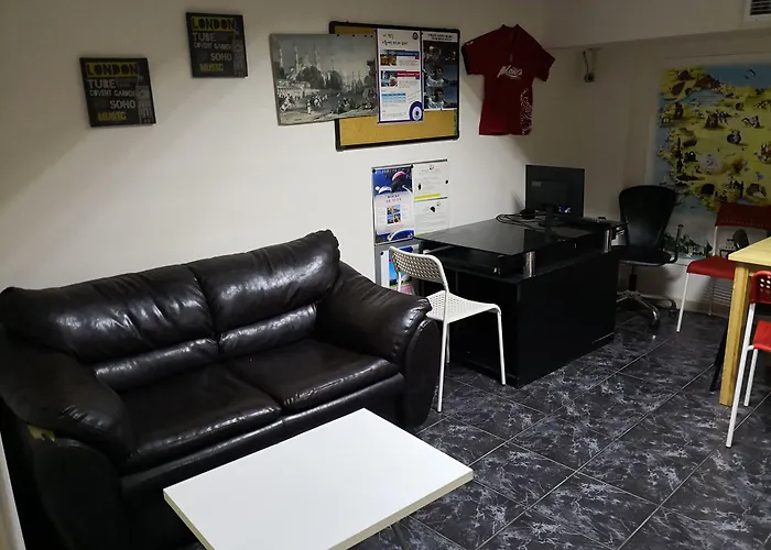 فندق Elasophia 2*