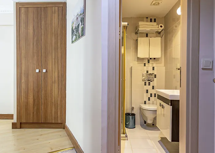 فندق Elasophia 2*